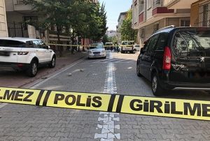 Tartt komusunu sokak ortasnda vurdu