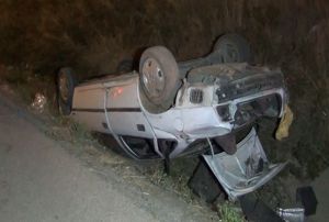 Takla atp su kanalna den otomobil 120 metre srklendi: 2 yaral