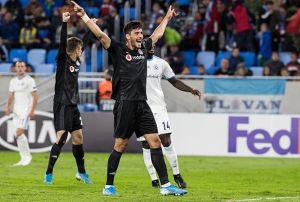 UEFA Avrupa Ligi: Slovan Bratislava: 4 - Beikta: 2