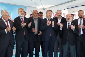 Mustafa ve Reyhan Yalnolu Cami tantm trenine youn ilgi