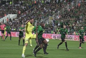 Ersun Yanal: Oyunun kontrolne hakim rahat bir oyun oynadk