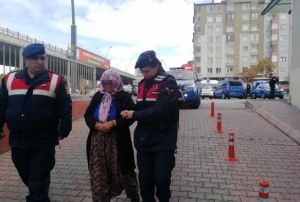 Kayseri'de yal ift, 22 kilo esrarla yakaland