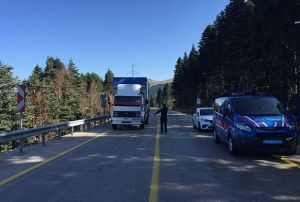 Uluda'a kar yad, sezonun ilk kar kazasnda 4 kii yaraland