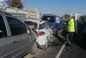 Kayseri'de 4 aracn kart zincirleme trafik kazas: 5 yaral