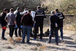 Enerji akmna kaplan bir kii l bulundu