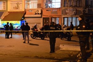 Bir baba nce olunu, sonra komiser yardmcsn vurdu
