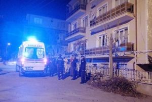 Gelin, misafir olduklar kaynvalidesinin evinde camdan atlad