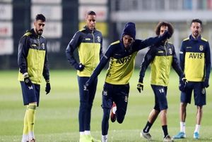 Fenerbahe, Sivasspor ma hazrlklarn srdrd