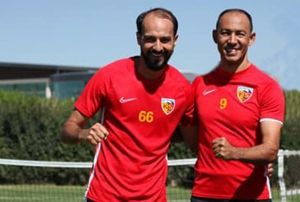 Kayserispor'da 2 ayrlk