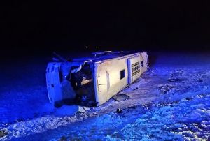 Kayseri'de yolcu otobs devrildi: 23 kii yaraland