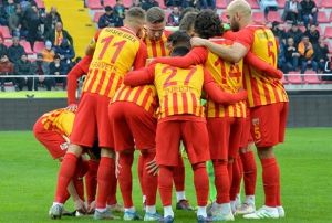 Kayserispor, Trabzon deplasmanna 10 eksikle gitti