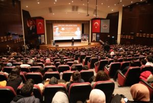Talas Belediyesi'nden Mehmet Akif Ersoy Program
