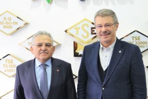 Bakan Bykkl'tan Hseyin Akay'a ziyaret