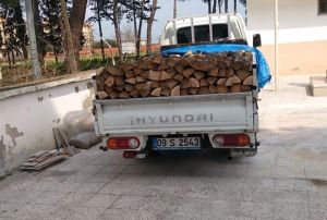 Odun yardm bahanesiyle geldiler, altnlar alp katlar