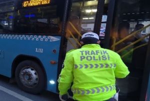 Sosyal mesafe kuralna uymayanlara idari para cezas kesilecek