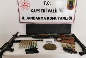Uyuturucu operasyonu: 3 gzalt