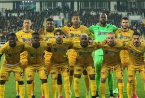 Yeni Malatyaspor Sper Lig'de oyunculardan kar etti