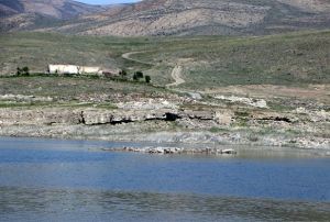 Baraj sular ykseldi, eski ky su altnda kald