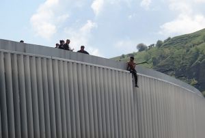 Valilik atsndaki ovu polis merkezinde bitti