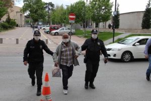 Valilik nnde 'ntihar' ihbar polisleri harekete geirdi
