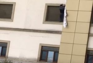 Koronavirs phelisi arafla hastaneden kamaya alt