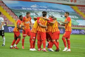 Kayserispor ligde kalma yolunda altn deerinde 3 puan ald