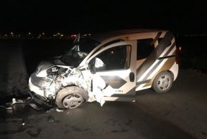 Hafif ticari arala otomobil kafa kafaya arpt: 2si ar 5 yaral