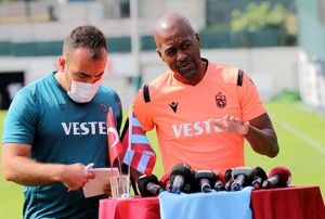 ''Kadromuz yeterli deil''