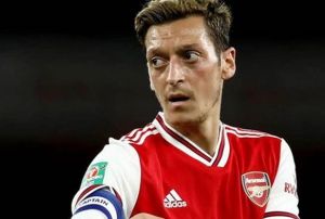 '2018'de Mesut zil'e yaplanlar yanlt'