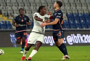 Baakehir-Denizlispor ma sonras gerginlik
