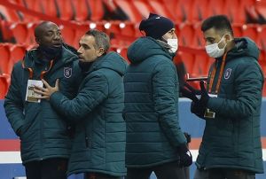 PSG - Baakehir manda Webo'ya rklk!