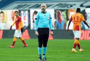 Cneyt akrn 13. Fenerbahe - Galatasaray derbisi!