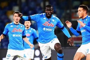 Liverpoolda Koulibaly yerine Ozan Kabak