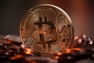 Bitcoin'de yeni zirve 52,533.91 dolar