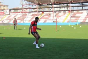 UEFA ve Boupendza aklamas