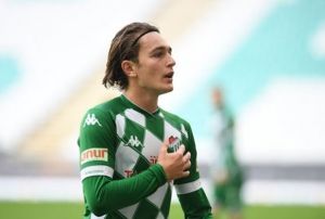 Bursaspor'da Ali Akman'n szlemesi feshedildi