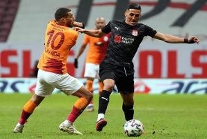 Galatasaray son 2 mata 5 puan kaybetti