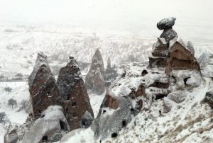 Kapadokya bahar aynda beyaza brnd