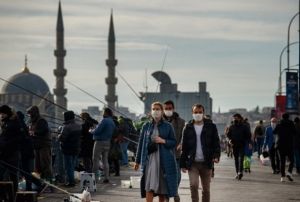 Trkiyede 3 kiiden 1i Kovid-19a kar bak