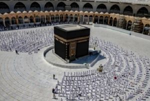 Suudi Arabistan, bu ylki hac ibadeti iin 60 bin kii kabul edecek
