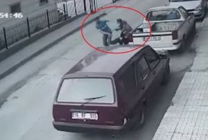 Bursa'da gpegndz kadnlara taciz kamerada