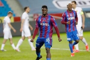 Trabzonspor'da Ekuban'n talipleri artyor