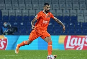 Beikta, Mehmet Topal ile 1 yllk anlama salad