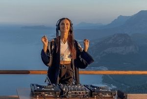Konser iin geldii Antalya'da klip ekti