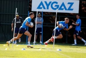 Fenerbahe'de Mesut zil takmla alt