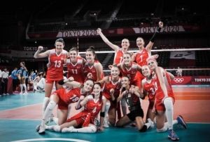 A Milli Kadn Voleybol Takm eyrek finalde