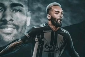 Alex Teixeira, Beikta' aklad