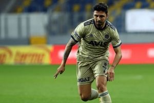 Ozan Tufan, Watford'a transfer oluyor