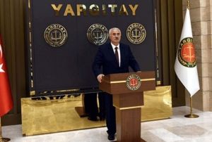 Sosyal medya ile ilgili yasal dzenlemeye ihtiya olduu kesin