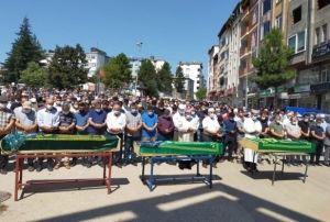 14 yandaki ocuun katlettii ailesi son yolculuuna uurland